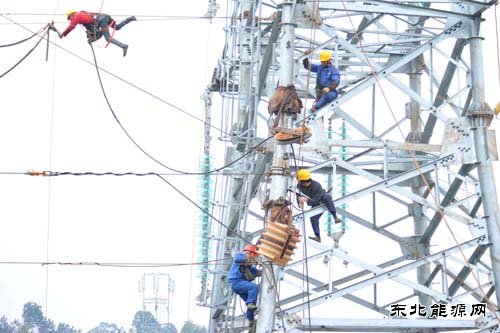 谁持银线当空舞？