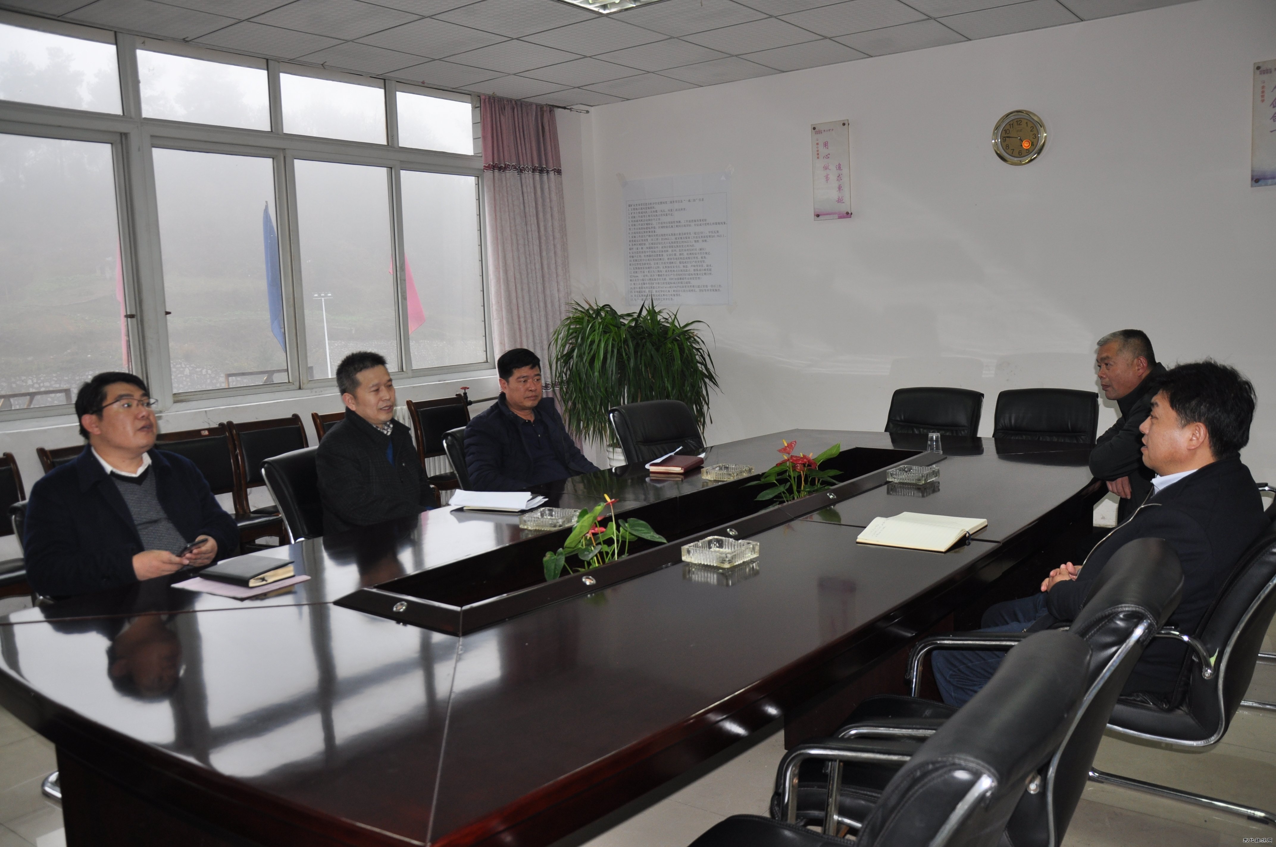 贵州公司党委委员、工会主席陈晓莅临高山煤矿调研