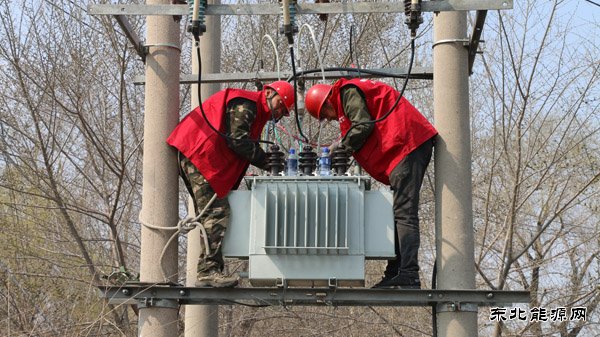 汤原供电公司：发挥优势 助力脱贫办实事