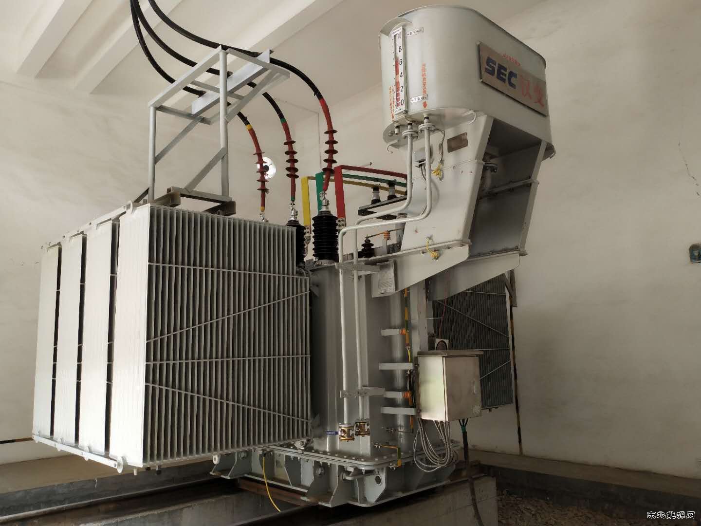 陕北矿业涌鑫公司：“换心脏”让沙梁供电系统更有活力