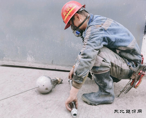 陕北矿业涌鑫公司：小改小革打好降本增效 “金算盘”