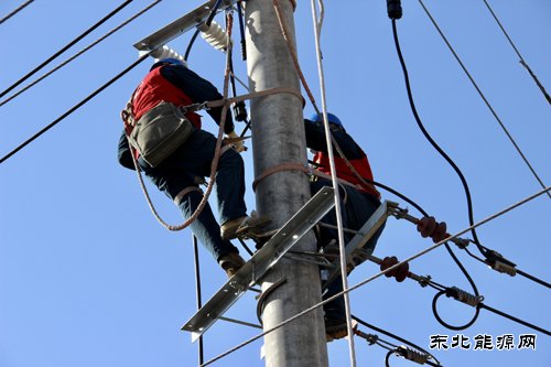 国网乌兰浩特市供电公司：2021年首个“春检”作业告捷