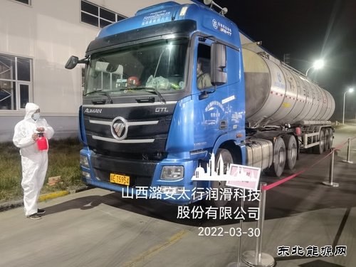 疫情防控不松劲  生产保供不断档