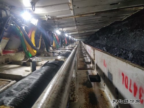 中能袁大滩矿业综采二队：圆满完成11206工作面初采初放工作