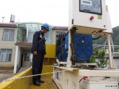 会泽供电公司满完成走进新农村文化送温暖慰问演出保供电任务