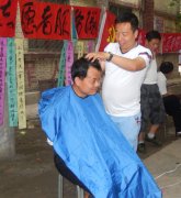 牛儿庄采矿公司团委扎实开展团员青年志愿者服务活动