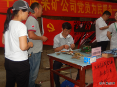 助人为乐的业余小“锁匠”