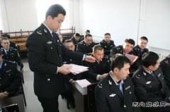 大庆采一试验大队保卫队派送“安全卡”