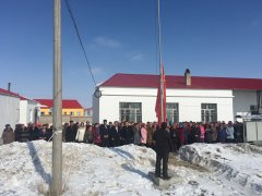 布尔津路政海事局驻村工作队庆“三八”活动