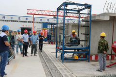 河南官渡黄河公路大桥一分部二工区进行月度安全大检查