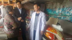 黑龙江省庆安县卫生计生局局长深入包扶村屯走访精准扶贫