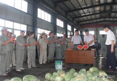 安徽楚源公司工会为生产一线职工送清凉