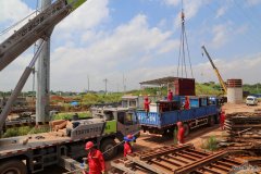 在“火药桶”上大挪移