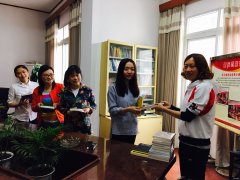 重庆英皇体育巨能川九公司开展女职工读书活动