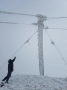 会泽大海供电所紧急抢修10千伏线覆冰故障恢复供电