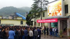 月亮田矿开展《职业病防治法》宣传周活动