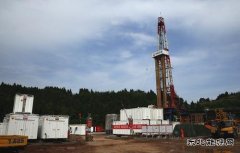 “兵器库”里维修忙