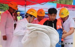 云南西双版纳景海高速公路公司举行汛期防洪逃生应急演练