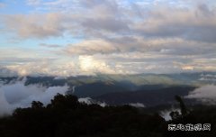 远眺群山 峰峦叠嶂（摄影作品）