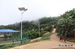 拉祜族村寨通大路（摄影作品）