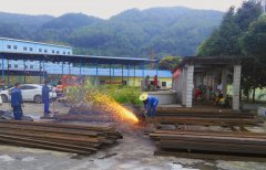 贵州月亮田矿：为13采区综采工作面做准备