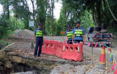 云南西双版纳路政支队推进平安建设工作