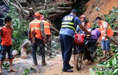 云南勐腊、景洪公路管理机构全力抢通被阻公路