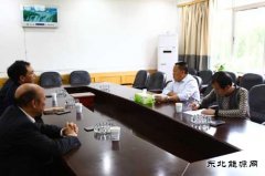 何忠辉十一期间到金佳矿慰问值班人员