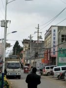 会泽供电局紧急抢修30多台变压器恢复供电