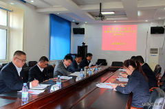 兴凯湖电业局：召开党委理论学习中心组第八次集中学习会