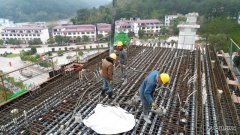 兴泉铁路石城段最复杂桥梁琴江特大桥首块0号块浇筑成功