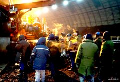 绥化热电公司：与风雪战斗保煤炭供应