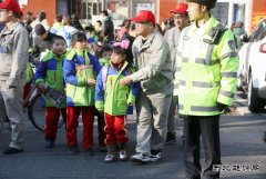 大唐绥化热电有限公司：开展学雷锋志愿服务 用心搭建“爱心”桥