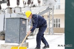 佳木斯供电公司：应对风雪保供电