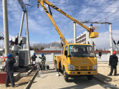 兴凯湖电业公司：陈殿军深入当壁镇变电站现场督导检查春检工作