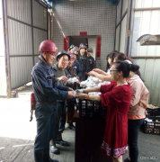 高山煤矿：小小粽子 暖人心