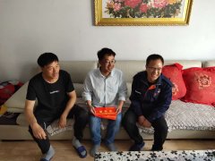 心系困难党员  真情温暖人心