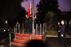 河南英皇体育义煤公司千秋煤矿：国旗飘飘送祝福