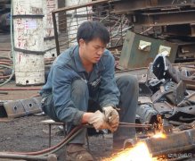 保证巷道维修为生产护航