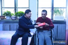 内蒙古公司党委副书记王伟光深入南露天煤矿慰问困难党员