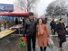 下石节人 不一样的年货  一样的团圆