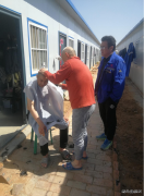 中煤三建二十九处：“Tony老师”免费为工友解决“头”等大事