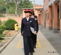 一袭“铁路蓝” 毕生“铁运情”