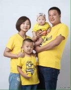 同心携手 奋战在工作岗位上的电医伉俪