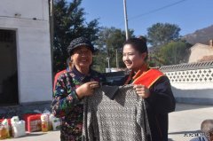 凉城供电分局：节前开展扶贫慰问活动