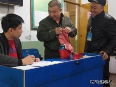 牛儿庄采矿公司掘进区开展火灾安全避险知识实操演练