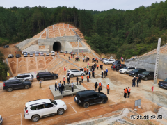 中铁二十一局：兴泉铁路四标项目部举办隧道车站防护工程观摩会