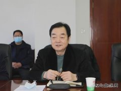 铜川矿业公司党委书记刘水利一行到下石节矿开展技术研讨