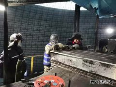 南露天煤矿胶带运行二部完成106胶带紧急抢修任务