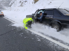 富蕴执法大队：忠诚履职守初心 热心救援担使命